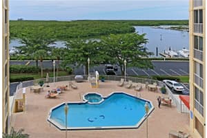 13105 Vanderbilt Dr, Naples, FL 34110, Sold 07/01/19