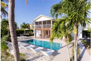 121 Sand Dollar Dr, Fort Myers Beach, FL 33931, Sold 01/30/20