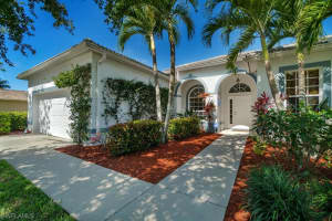 8532 Laurel Lakes Blvd, Naples, FL 34119, Sold 12/03/19