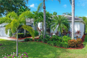 8532 Laurel Lakes Blvd, Naples, FL 34119, Sold 12/03/19