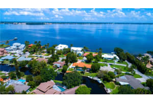 5820 Riverside Ln, Fort Myers, FL 33919, Sold 08/16/19