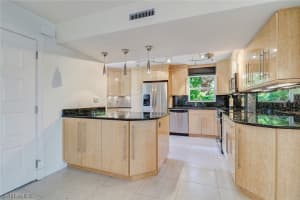 12945 Vanderbilt Dr, Naples, FL 34110, Sold 08/22/19