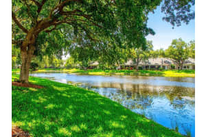 806 Arbor Lake Dr, Naples, FL 34110, Sold 11/01/19