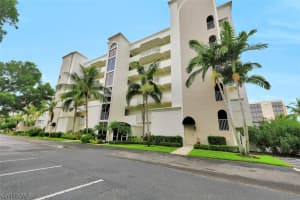 4361 Bay Beach Ln APT 123, Fort Myers Beach, FL 33931, Sold 12/27/19