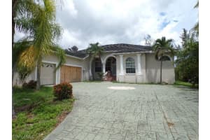 7255 Lake Dr, Fort Myers, FL 33908, Sold 11/05/19