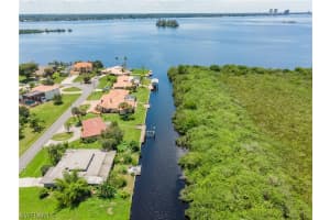 2143 Club House Rd, North Fort Myers, FL 33917, Sold 08/12/19