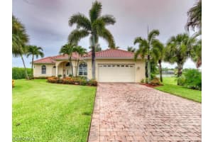 18031 Royal Tree Pkwy, Naples, FL 34114, Sold 10/31/19