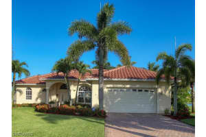 18031 Royal Tree Pkwy, Naples, FL 34114, Sold 10/31/19