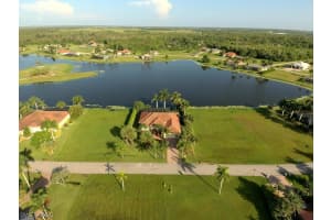 18031 Royal Tree Pkwy, Naples, FL 34114, Sold 10/31/19