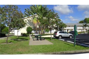 4617 Bayshore Dr, Naples, FL 34112, Sold 10/08/19