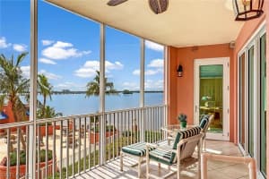 2745 First St APT 401, Fort Myers, FL 33916, Sold 09/25/19