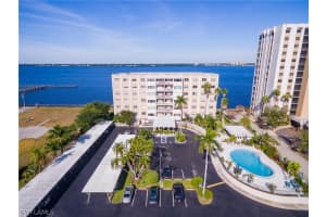 1900 Clifford St APT 501, Fort Myers, FL 33901, Sold 12/23/20