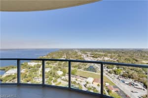 3000 Oasis Grand Blvd, Fort Myers, FL 33916, Sold 03/26/21