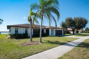 1082 Grove Dr, Naples, FL 34120, Sold 09/18/20