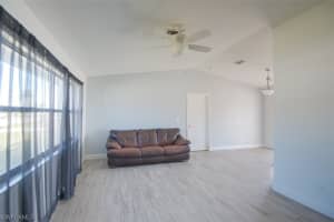 1082 Grove Dr, Naples, FL 34120, Sold 09/18/20