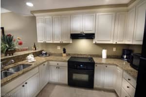 221 9th St S #310, Naples, FL 34102, Sold 02/03/20