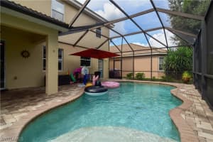 9711 Las Casas Dr, Fort Myers, FL 33919, Sold 03/25/20