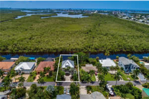 11811 Isle of Palms Dr, Fort Myers Beach, FL 33931, Sold 06/08/20