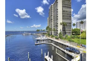 1900 Virginia Ave APT 201, Fort Myers, FL 33901, Sold 11/08/19