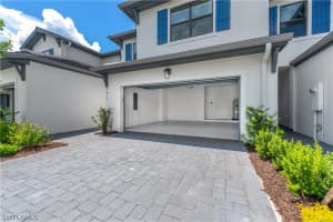 7421 Rockefeller Dr, Naples, FL 34119, Sold 07/10/20