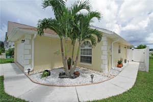 389 Leawood Cir, Naples, FL 34104, Sold 11/15/19