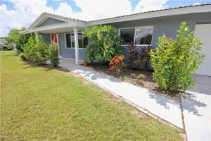 1437 Alwynne Dr N, Lehigh Acres, FL 33936, Sold 11/04/19
