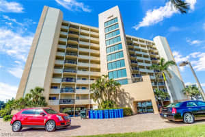 4263 Bay Beach Ln APT 213, Fort Myers Beach, FL 33931, Sold 04/17/20