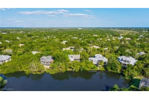 4397 Gulf Pines Dr, Sanibel, FL 33957, Sold 04/15/21