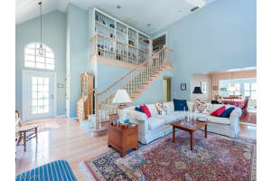 247 Christofer Ct, Sanibel, FL 33957, Sold 03/02/20