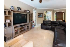 1924 Blackstone Cir, Naples, FL 34109, Sold 12/29/20