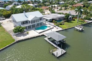 8415 Lagoon Rd, Fort Myers Beach, FL 33931, Sold 02/18/20