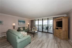 17170 Harbour Pointe Dr #1134, Fort Myers, FL 33908, Sold 11/30/20