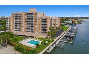 901 Collier Ct, Marco Island, FL 34145, Sold 04/07/20