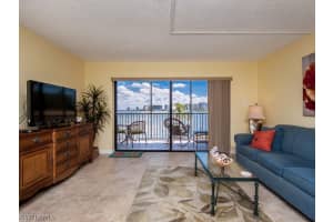 400 Lenell Rd APT 108, Fort Myers Beach, FL 33931, Sold 02/12/20