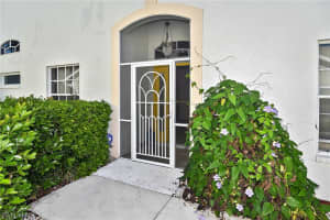 5250 Whitten Dr, Naples, FL 34104, Sold 08/04/20