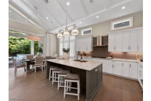 6823 Mangrove Ave, Naples, FL 34109, Sold 07/15/20