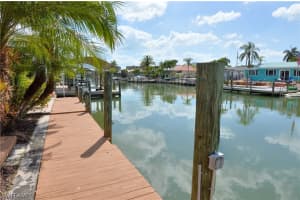 16 Bayview Blvd, Fort Myers Beach, FL 33931, Sold 10/29/19