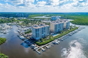 425 Dockside Dr, Naples, FL 34110, Sold 04/15/21