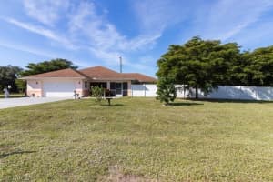 135 Connecticut Ave, Fort Myers, FL 33905, Sold 01/03/20