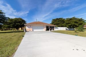 135 Connecticut Ave, Fort Myers, FL 33905, Sold 01/03/20