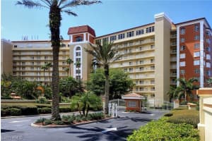 13105 Vanderbilt Dr, Naples, FL 34110, Sold 03/25/20