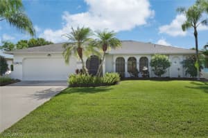 9914 Country Oaks Dr, Fort Myers, FL 33967, Sold 04/16/20