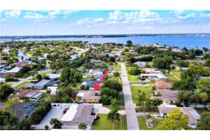 536 Val Mar Dr, Fort Myers, FL 33919, Sold 12/27/19