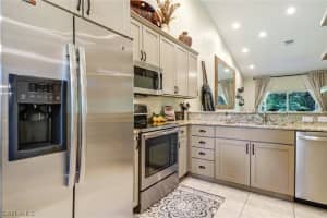 3555 Avion Woods Ct, Naples, FL 34104, Sold 02/11/20