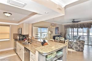 4471 Bay Beach Ln APT 361, Fort Myers Beach, FL 33931, Sold 02/13/20