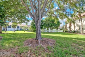 9261 Central Park Dr APT 106, Fort Myers, FL 33919, Sold 02/14/20