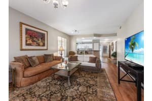 683 Wiggins Lake Dr, Naples, FL 34110, Sold 02/17/20