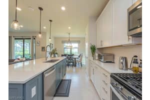 7265 Wilton Dr N, Naples, FL 34109, Sold 07/09/20