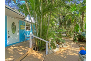 458 Ellis St, North Fort Myers, FL 33903, Sold 04/10/20