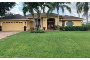 6614 Willow Lake Cir, Fort Myers, FL 33966, Sold 02/12/20
